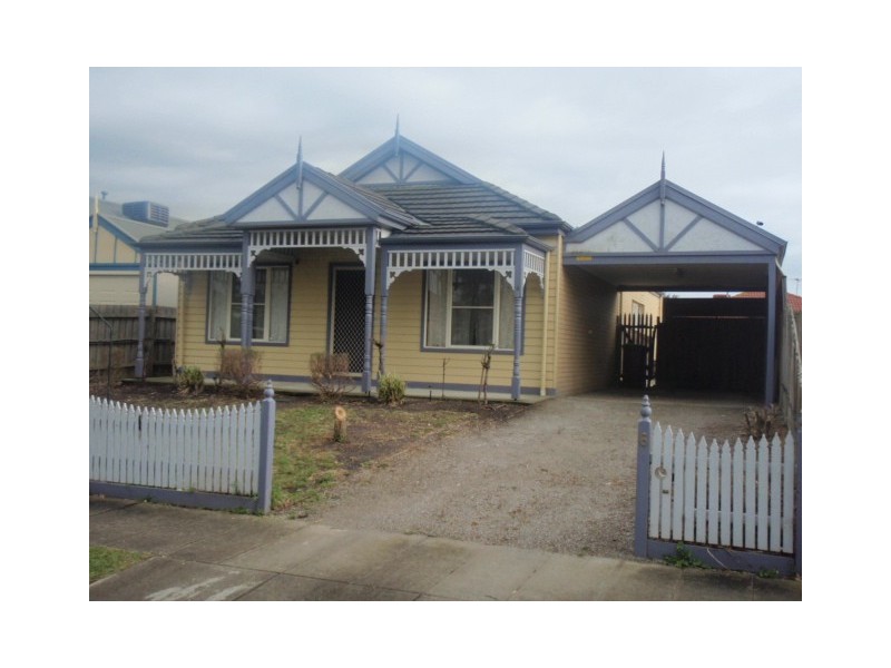 6 Cato Parkway, Lynbrook VIC 3975