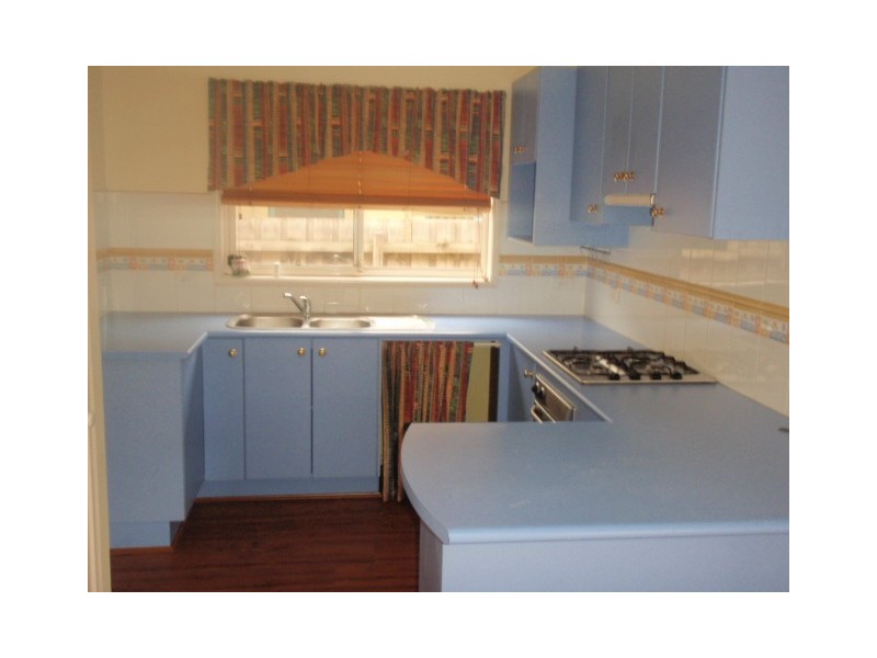 6 Cato Parkway, Lynbrook VIC 3975