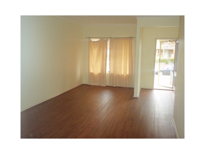 6 Cato Parkway, Lynbrook VIC 3975