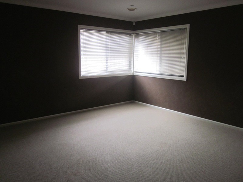 16 Emmett Ave, Berwick VIC 3806