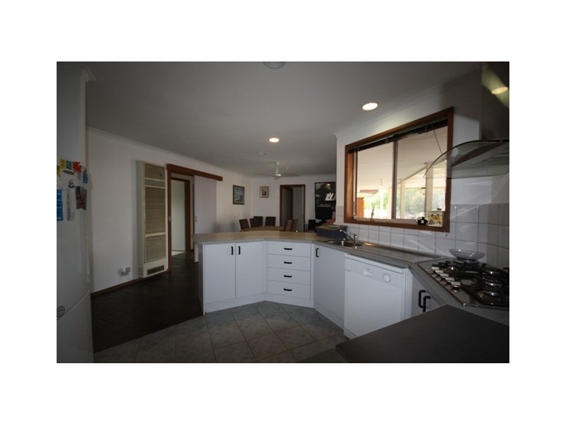 16 Kelly Court, Pakenham VIC 3810