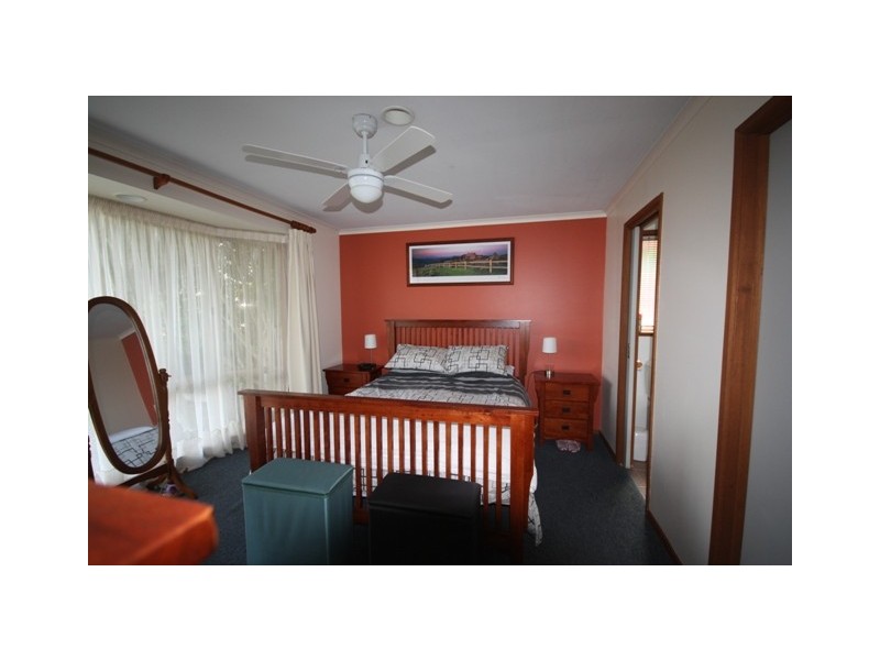 16 Kelly Court, Pakenham VIC 3810