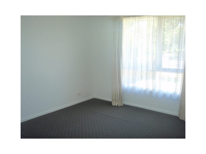 1/27 Harry Street, Cranbourne VIC 3977