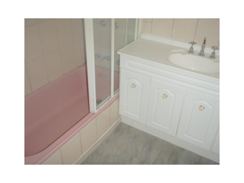 1/27 Harry Street, Cranbourne VIC 3977