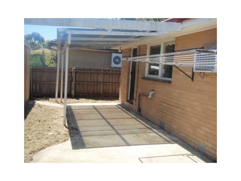 1/27 Harry Street, Cranbourne VIC 3977