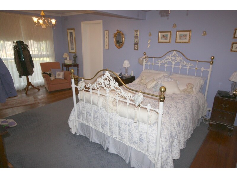 100 Stoney Creek Road, Beaconsfield Upper VIC 3808