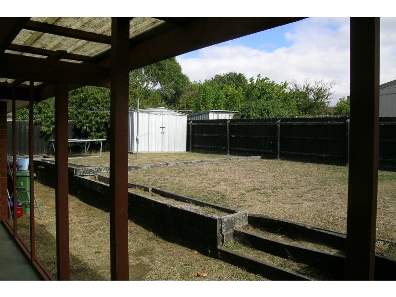 26 Howitt Court, Berwick VIC 3806