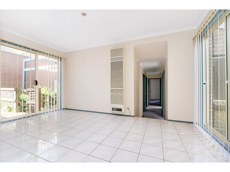 4a Mitre Crescent, Berwick VIC 3806