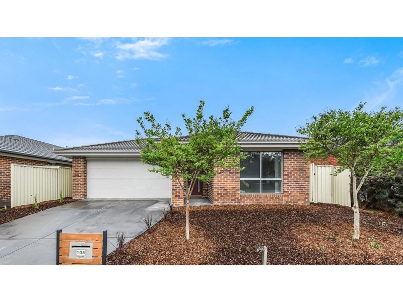 105 Blue Horizons Way, Pakenham VIC 3810
