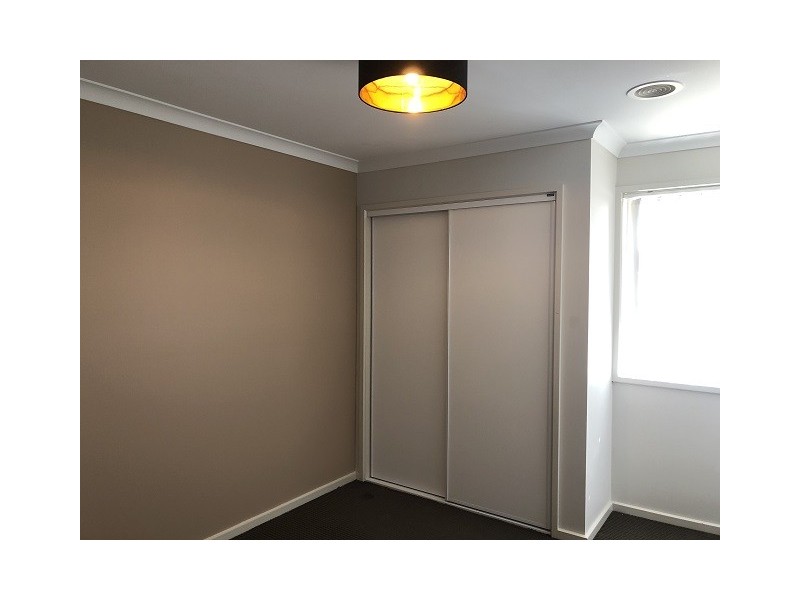 105 Blue Horizons Way, Pakenham VIC 3810