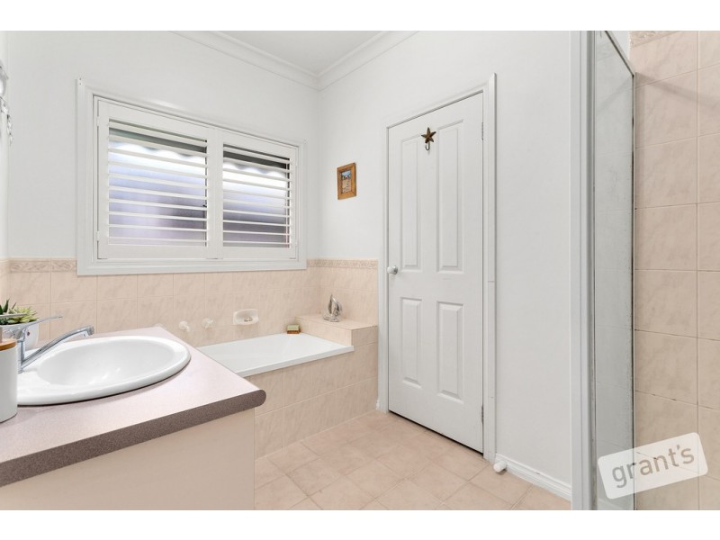 15 The Terrace, Narre Warren South VIC 3805