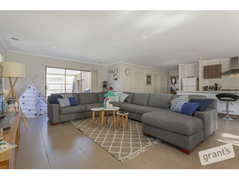 20 Kate Elizabeth Avenue, Berwick VIC 3806