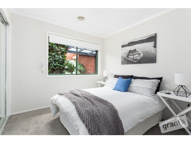 42B Mitre Crescent, Berwick VIC 3806