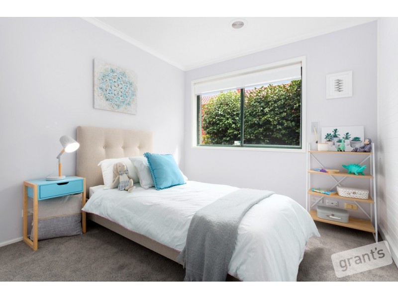 42B Mitre Crescent, Berwick VIC 3806