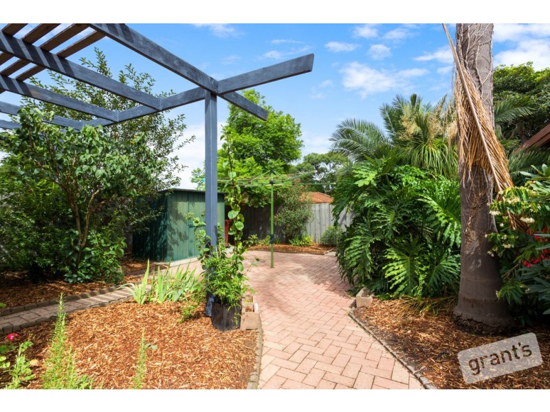 42B Mitre Crescent, Berwick VIC 3806