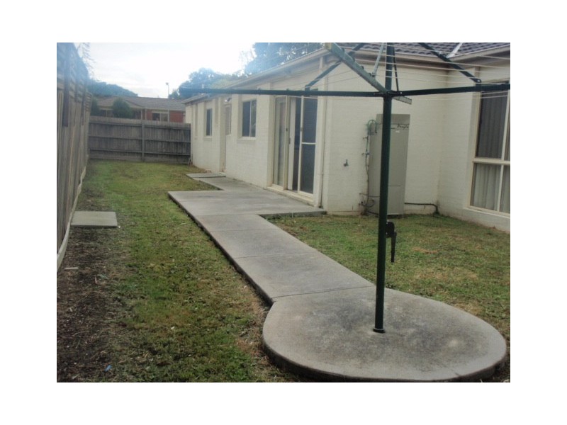 19 Bellevue Drive, Berwick VIC 3806