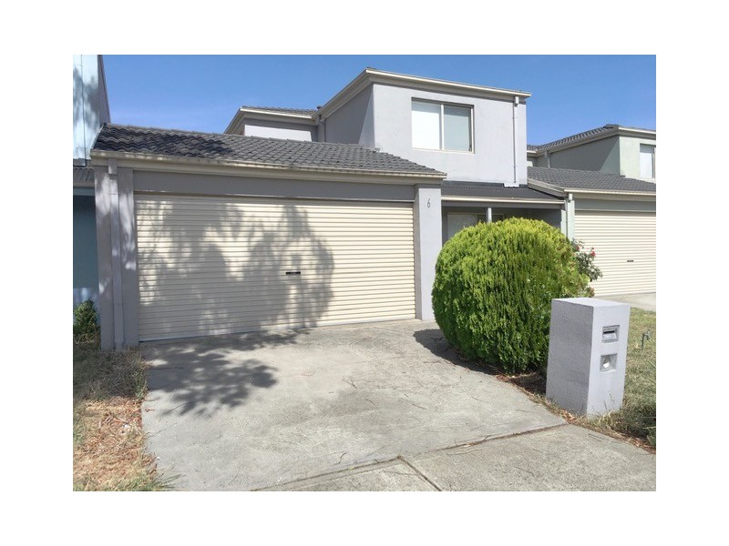 6 Wattlebird Court, Narre Warren VIC 3805