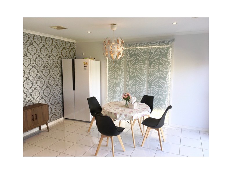 6 Wattlebird Court, Narre Warren VIC 3805