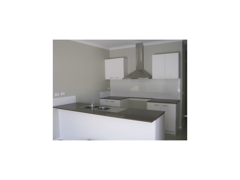 3 Goulburn Street, Cranbourne East VIC 3977