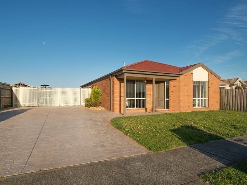 106 Bellevue Drive, Berwick VIC 3806