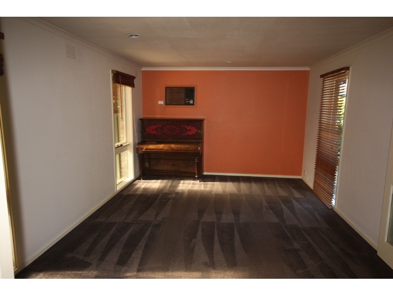 4 Carluke Close, Berwick VIC 3806