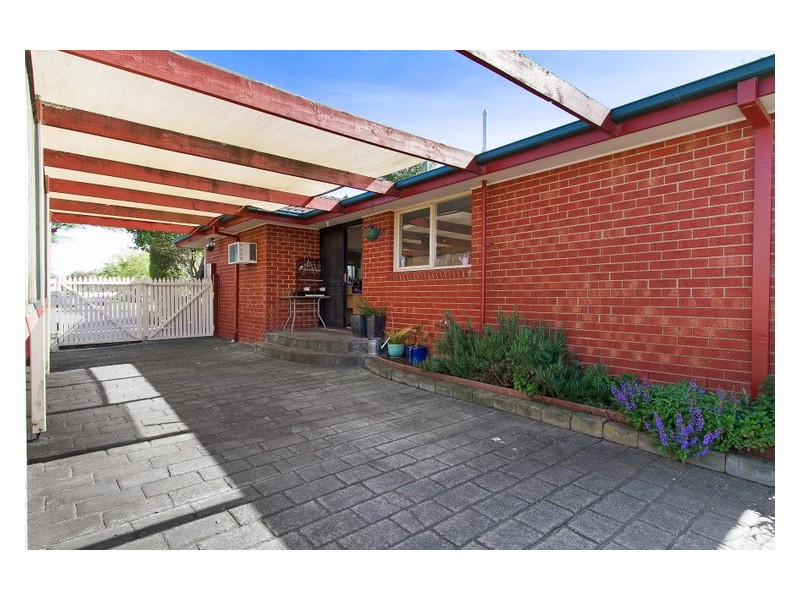 5 Amber Crescent, Narre Warren VIC 3805