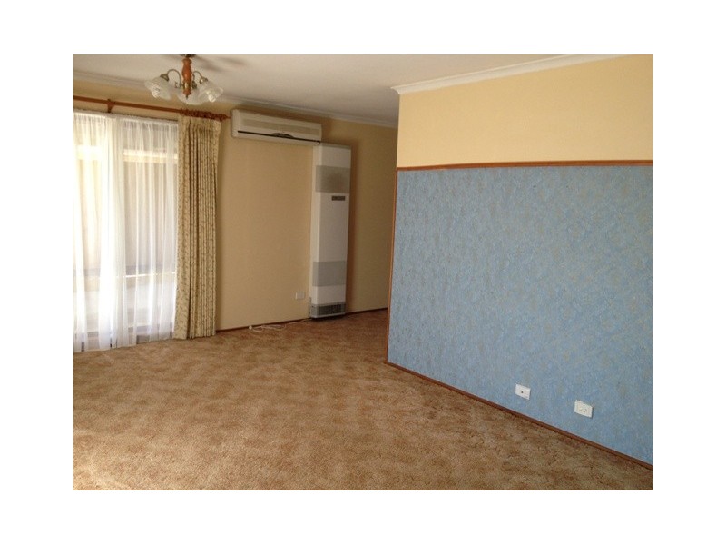 41 Ireland Ave, Narre Warren VIC 3805