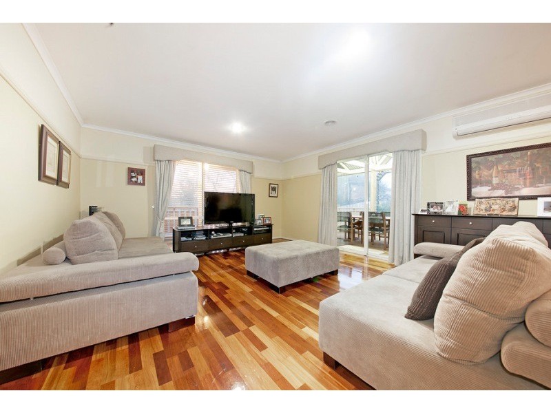 15 Turella Close, Berwick VIC 3806