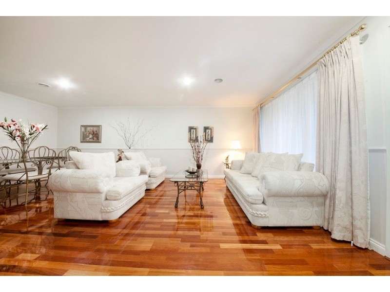 15 Turella Close, Berwick VIC 3806