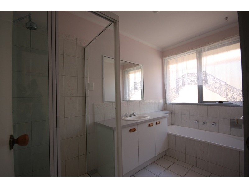 5 Dalbury Place, Narre Warren VIC 3805