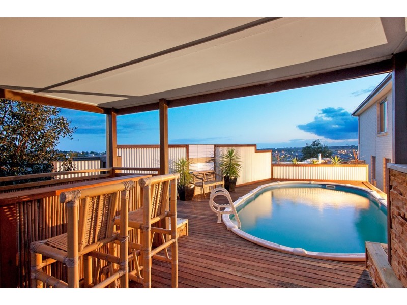 49 Skyline Way, Berwick VIC 3806