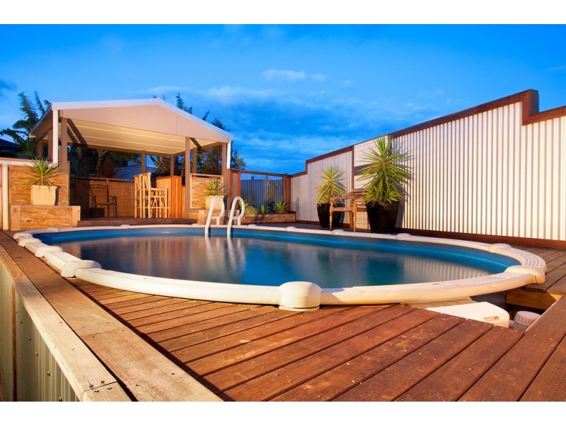 49 Skyline Way, Berwick VIC 3806