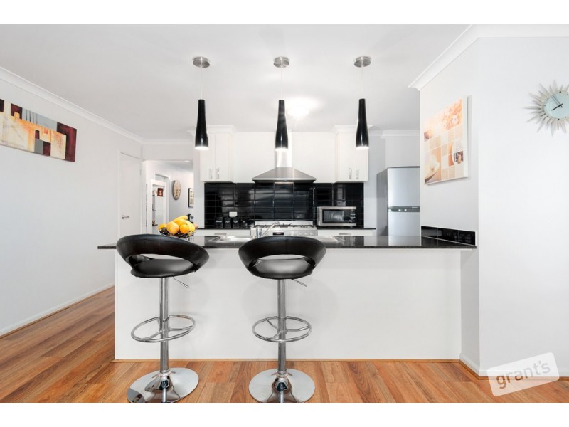 11 Carambola Place, Berwick VIC 3806