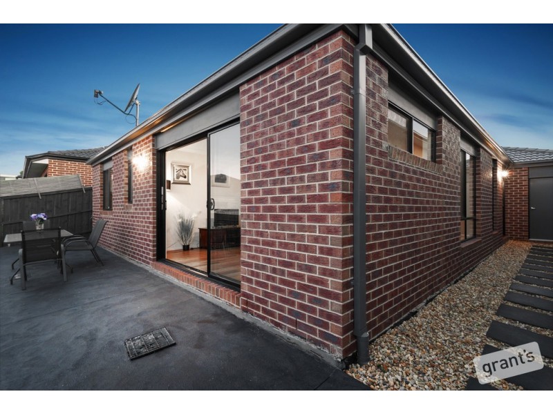 11 Carambola Place, Berwick VIC 3806