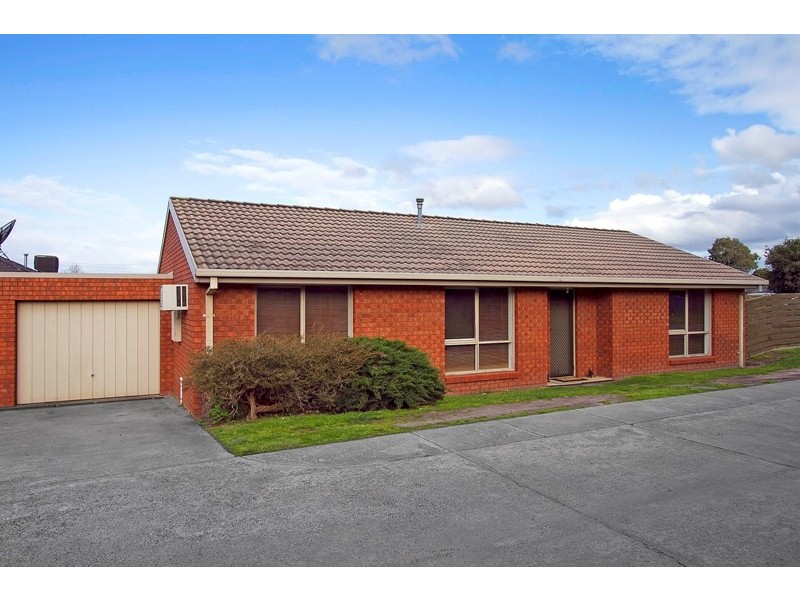 9/34-36 Pound Road, Hampton Park VIC 3976