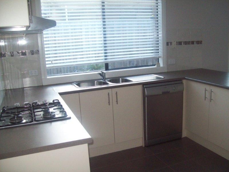 56 Fairholme Blvd, Berwick VIC 3806