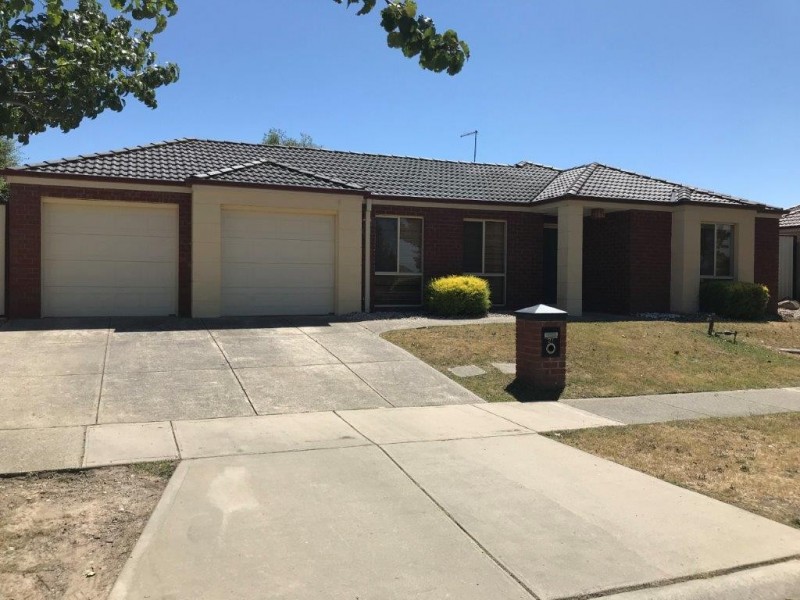 21 Hartsmere Drive, Berwick VIC 3806