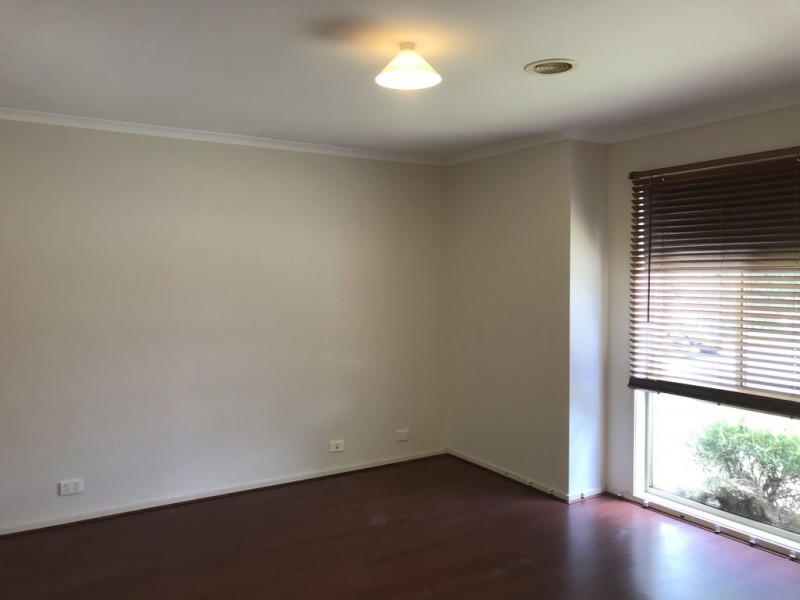 21 Hartsmere Drive, Berwick VIC 3806