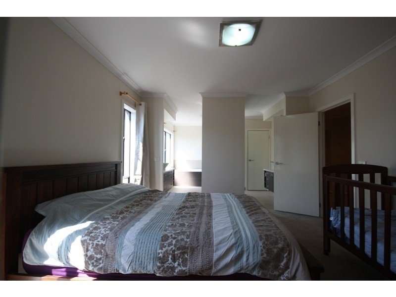 19 Grand Manor Drive, Berwick VIC 3806