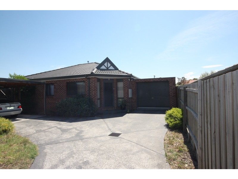 2/23 Hughes Cresent, Dandenong VIC 3175