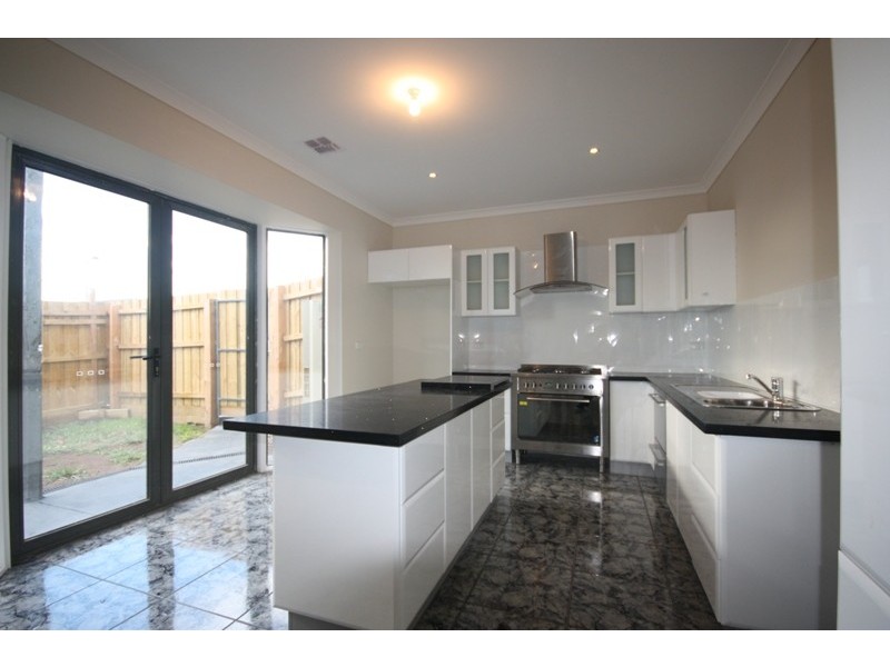 17a Barondi Ave, Narre Warren VIC 3805