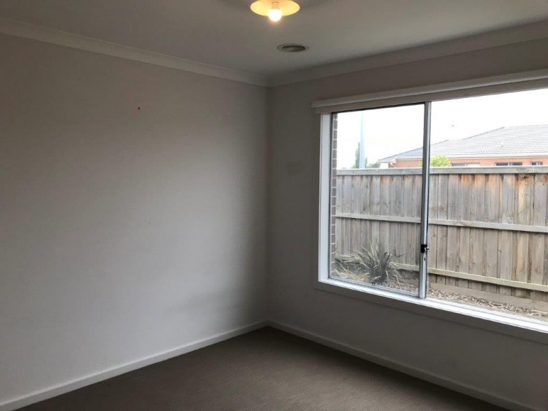 67 Macumba Drive, Clyde North VIC 3978