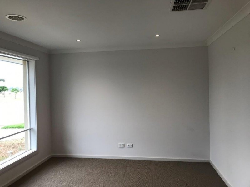 67 Macumba Drive, Clyde North VIC 3978