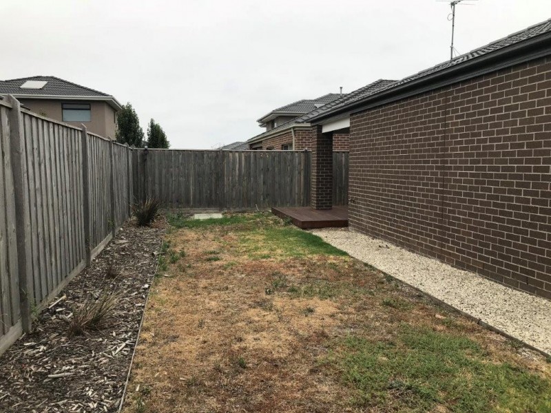 67 Macumba Drive, Clyde North VIC 3978