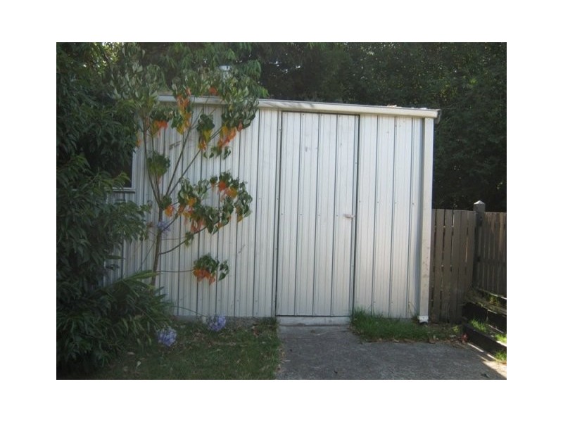 19 Westeligh Cres, Narre Warren VIC 3805