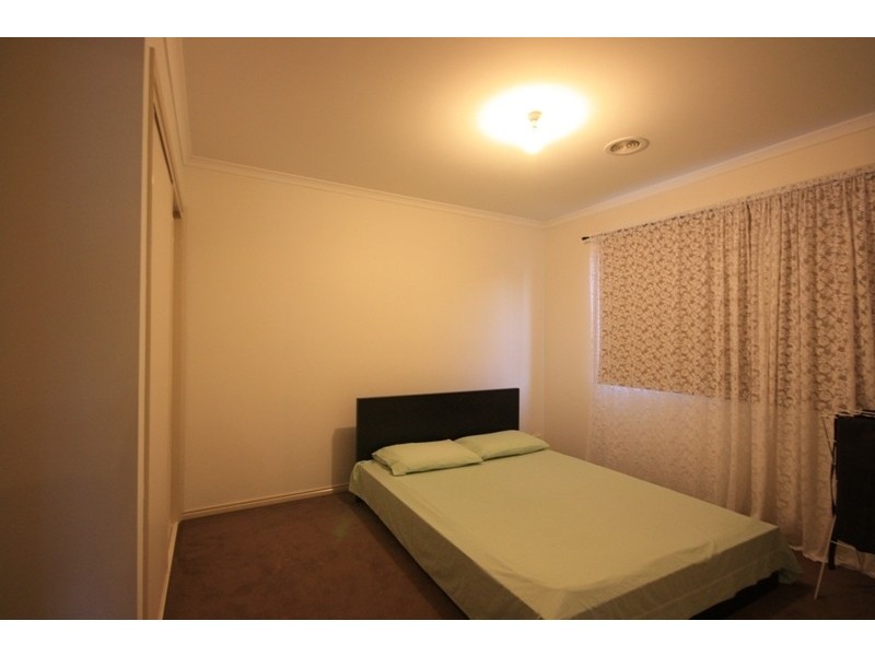 33 Stefan Drive, Berwick VIC 3806