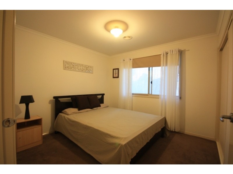 33 Stefan Drive, Berwick VIC 3806