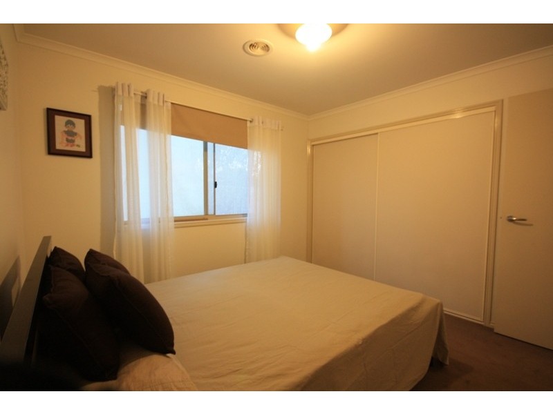 33 Stefan Drive, Berwick VIC 3806