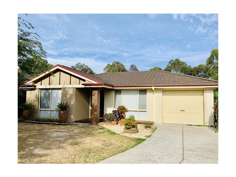 20 Hartsmere Drive, Berwick VIC 3806