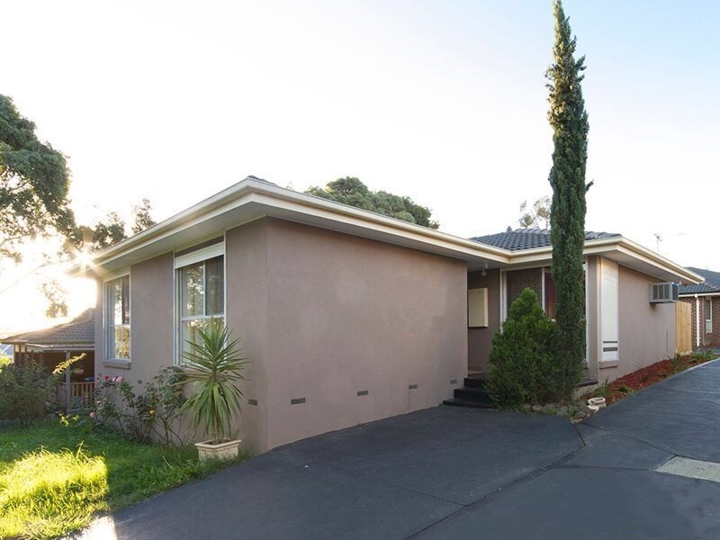 1/4 Saxonwood Drive, Narre Warren VIC 3805